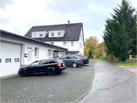 Foto 2 von 23 — Eigentumswohnung (1 bis 2 Zimmer), Sondernutzungsrechte Kellerraum, Fahrradstellplatz, Pkw-Stellplatz im Freien