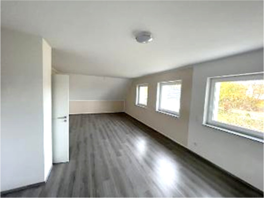 Foto 12 von 23 — Eigentumswohnung (1 bis 2 Zimmer), Sondernutzungsrechte Kellerraum, Fahrradstellplatz, Pkw-Stellplatz im Freien