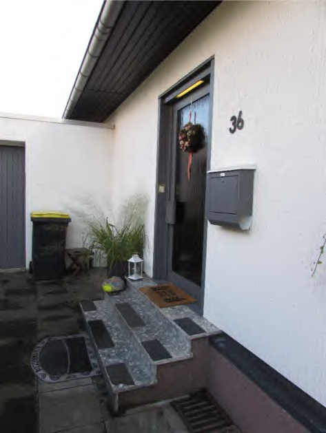 Foto 15 von 19 — Garage, Einfamilienhaus
