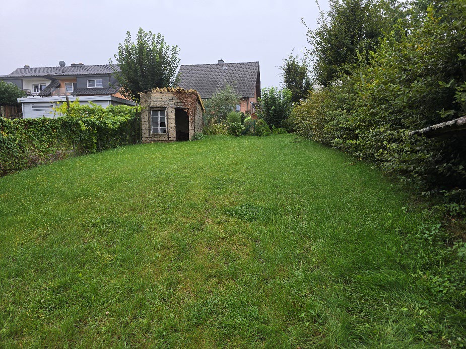 Foto 11 von 12 — unbebautes Grundstück, unbebautes Grundstück, Kfz-Stellplatz, Einfamilienhaus