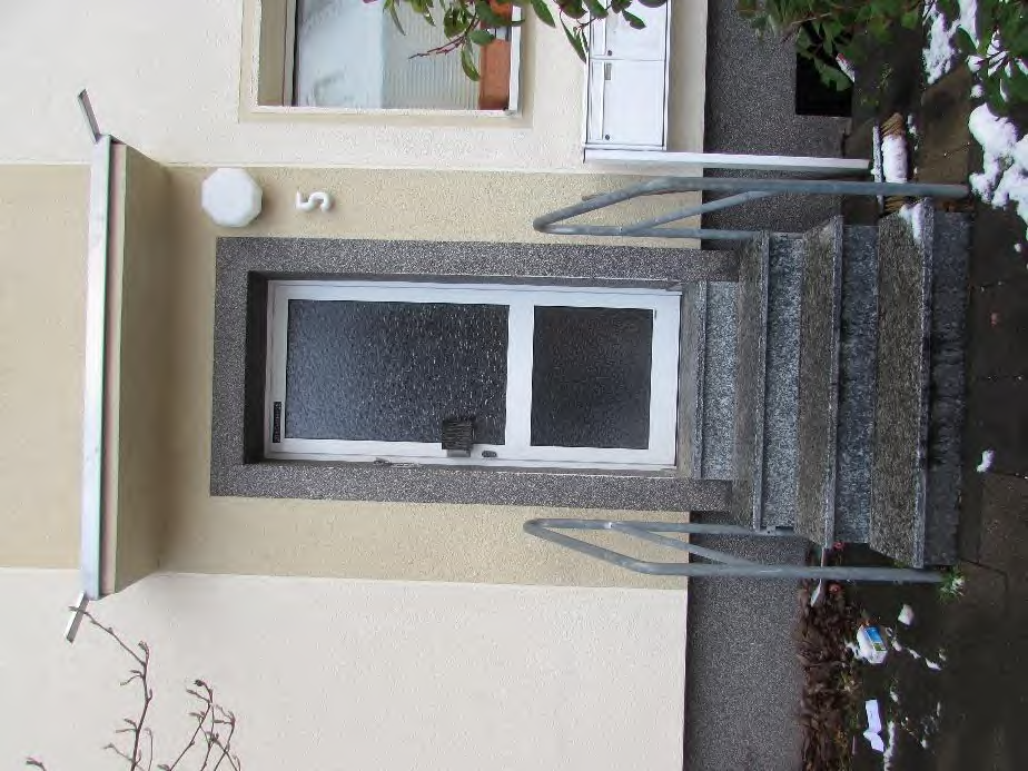 Foto 4 von 20 — Garage, Mehrfamilienhaus