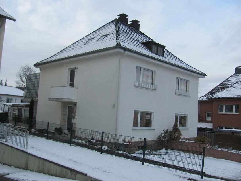 Foto 6 von 15 — Zweifamilienhaus, Garage
