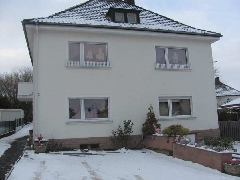 Foto 4 von 15 — Zweifamilienhaus, Garage