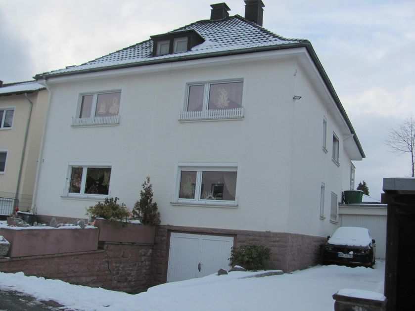Foto 7 von 15 — Zweifamilienhaus, Garage