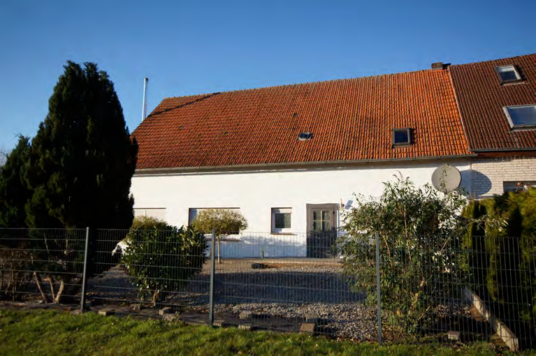 Foto 2 von 16 — Garage, Reihenhaus
