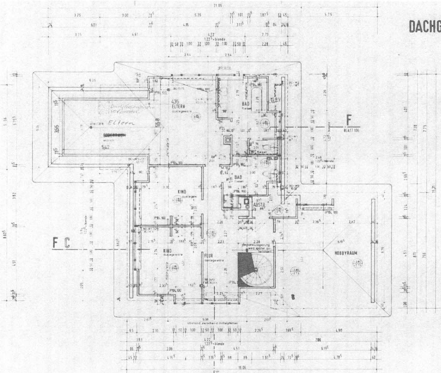 Foto 3 von 16 — Garage, Einfamilienhaus