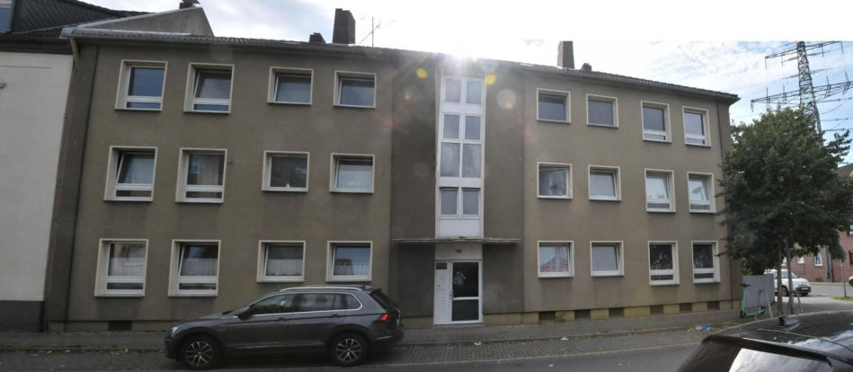 Foto 1 von 6 — Kfz-Stellplatz, Eigentumswohnung (1 bis 2 Zimmer)