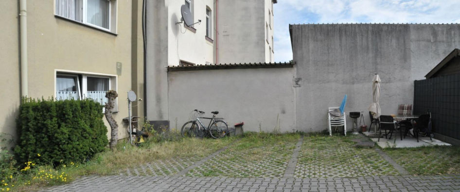 Foto 2 von 6 — Kfz-Stellplatz, Eigentumswohnung (1 bis 2 Zimmer)