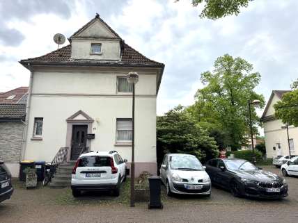 Foto 4 von 11 — Einfamilienhaus, Wegefläche, Garten