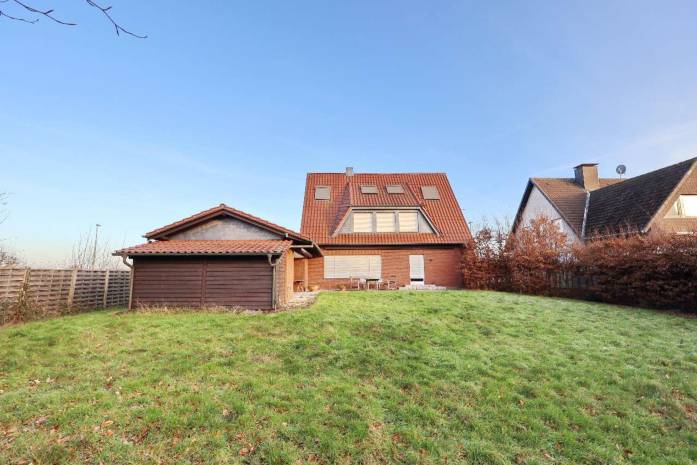 Foto 5 von 31 — Garage, Einfamilienhaus