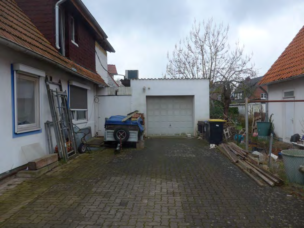 Foto 3 von 23 — Garage, Einfamilienhaus