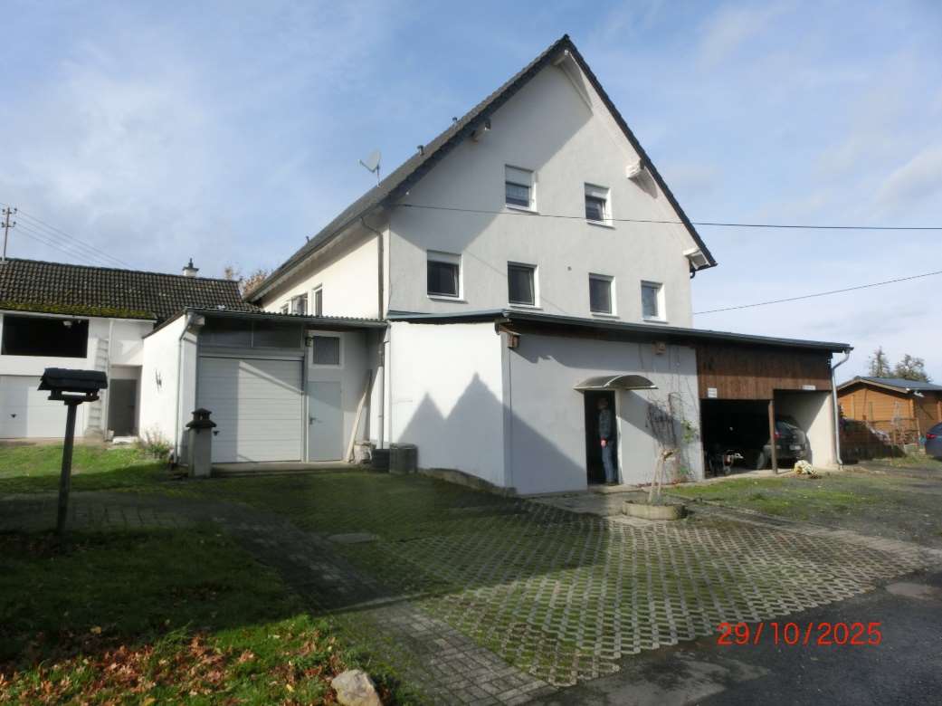 Foto 2 von 7 — Mehrfamilienhaus