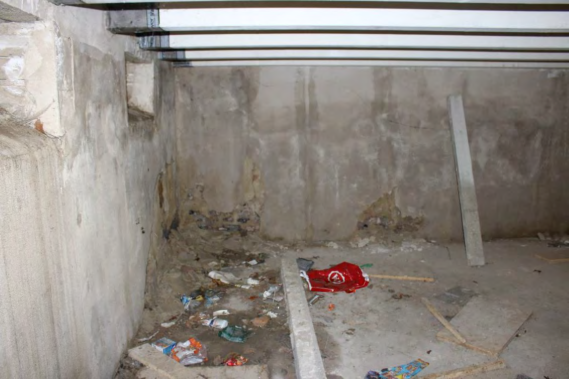 Foto 18 von 56 — Einfamilienhaus, Garagengebäude