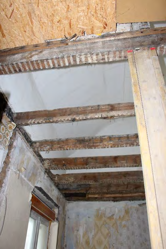 Foto 35 von 56 — Einfamilienhaus, Garagengebäude