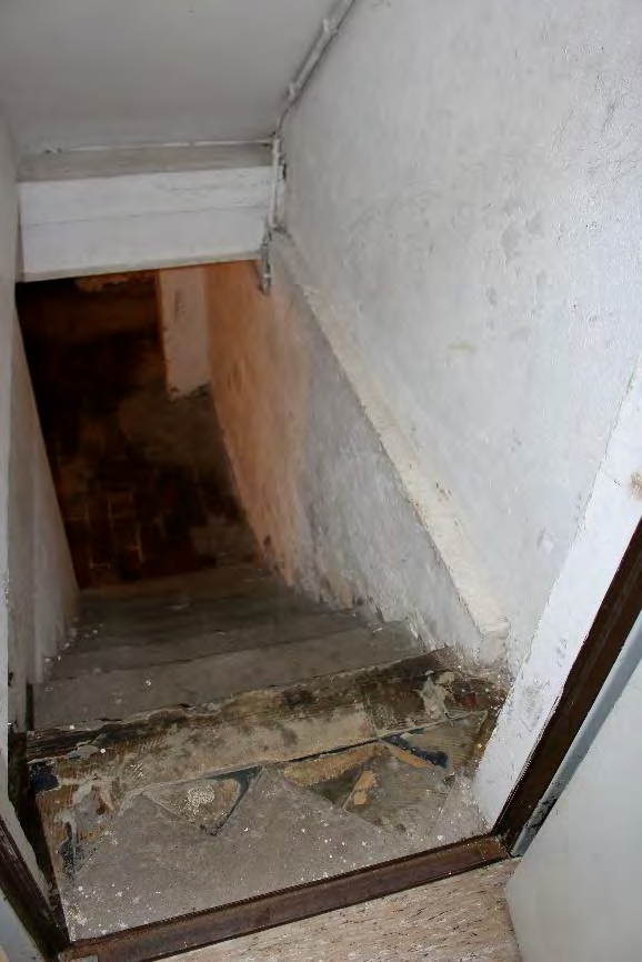Foto 11 von 122 — Eigentumswohnung (1 bis 2 Zimmer), ETW Nr. 2 im EG: Diele, Schlafzimmer, Badezimmer, Wohnzimmer mit offenem Küchenbereich. Die ETW Nr. 2 ist zum Wertermittlungsstichtag vermietet.