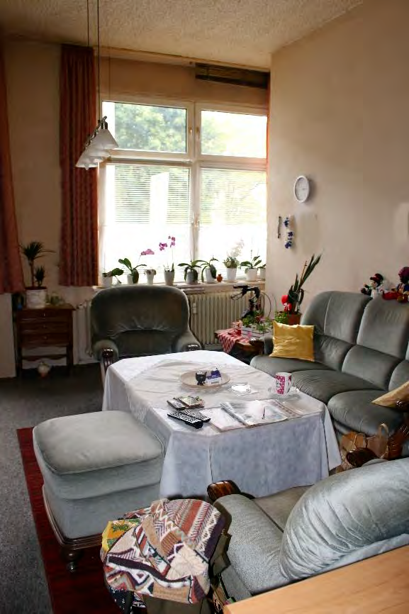 Foto 37 von 122 — Eigentumswohnung (1 bis 2 Zimmer), ETW Nr. 2 im EG: Diele, Schlafzimmer, Badezimmer, Wohnzimmer mit offenem Küchenbereich. Die ETW Nr. 2 ist zum Wertermittlungsstichtag vermietet.