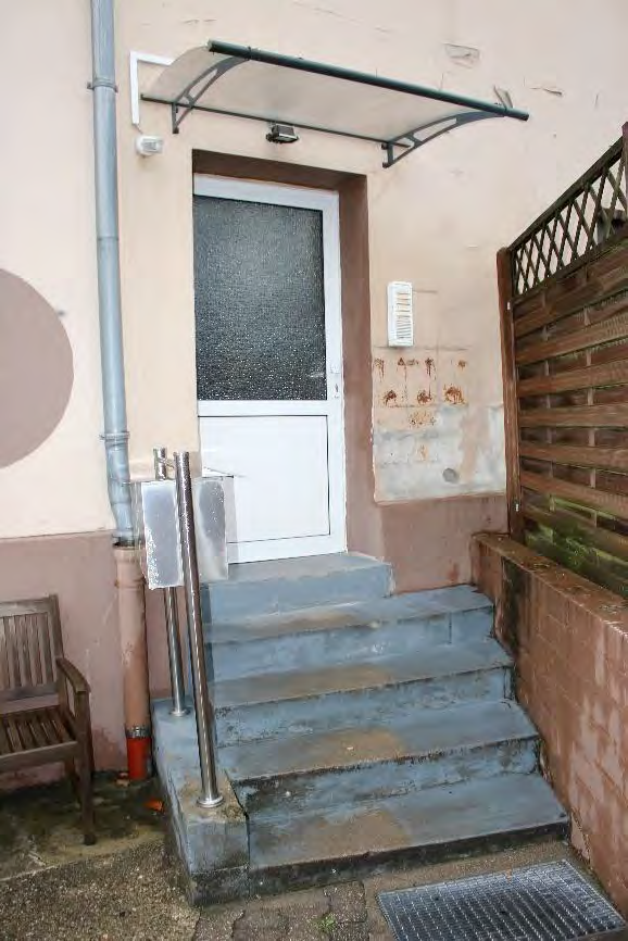 Foto 8 von 122 — Eigentumswohnung (1 bis 2 Zimmer), ETW Nr. 2 im EG: Diele, Schlafzimmer, Badezimmer, Wohnzimmer mit offenem Küchenbereich. Die ETW Nr. 2 ist zum Wertermittlungsstichtag vermietet.
