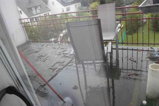 Foto 13 von 13 — Mehrfamilienhaus, Kfz-Stellplatz, unbebautes (Teil)Grundstück