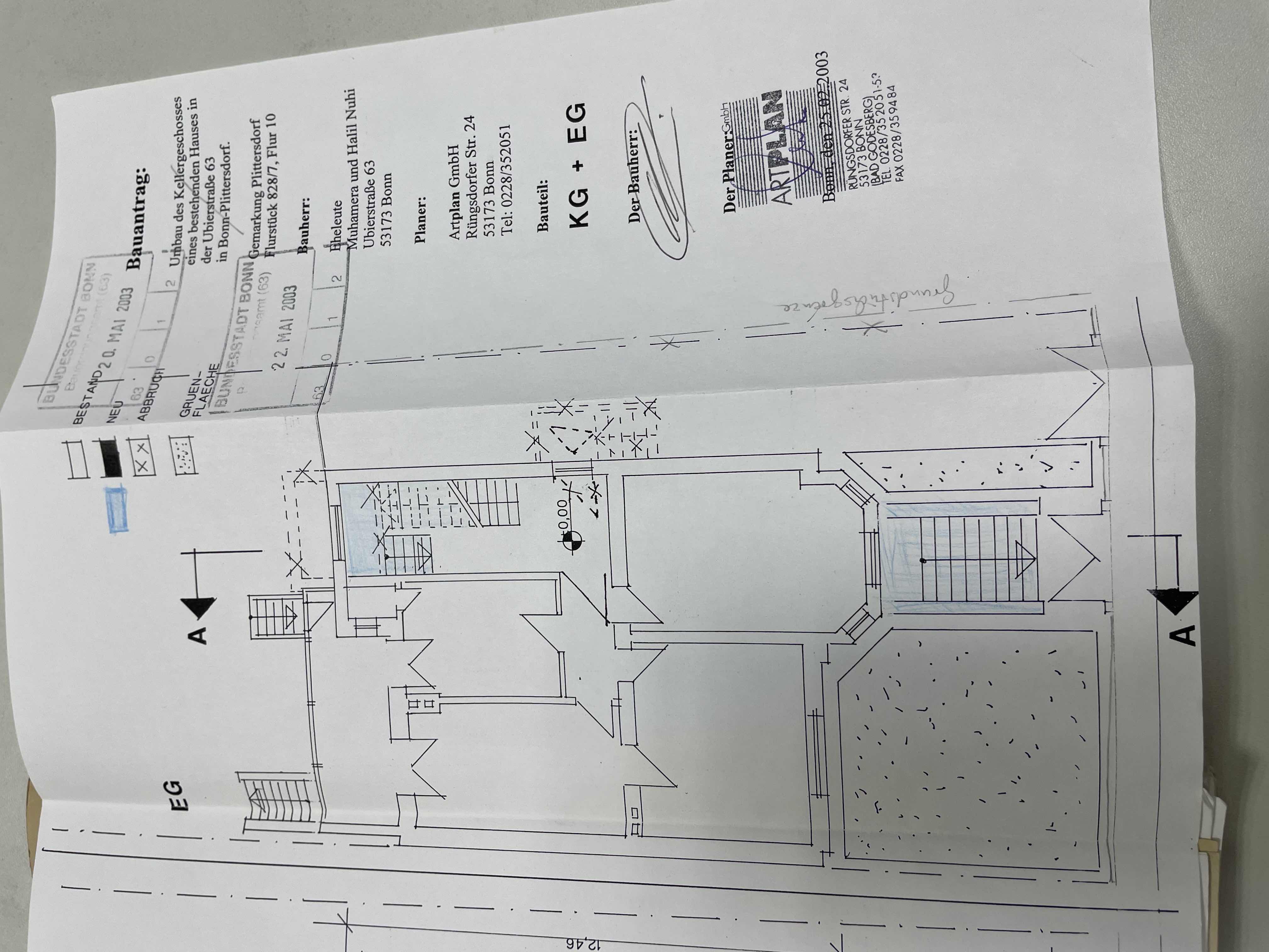 Foto 2 von 13 — Mehrfamilienhaus, Kfz-Stellplatz, unbebautes (Teil)Grundstück