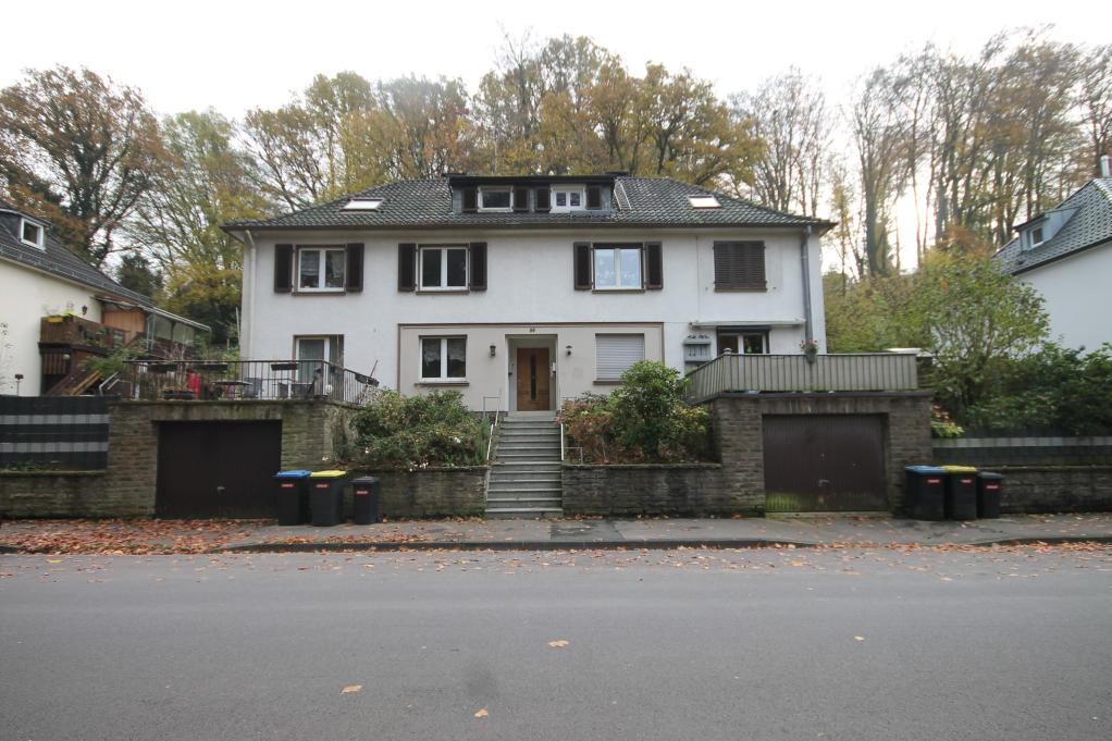 Foto 7 von 14 — Garage, Mehrfamilienhaus