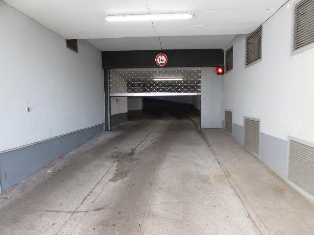 Foto 10 von 34 — Kfz-Stellplatz (Tiefgarage), Eigentumswohnung (1 bis 2 Zimmer)