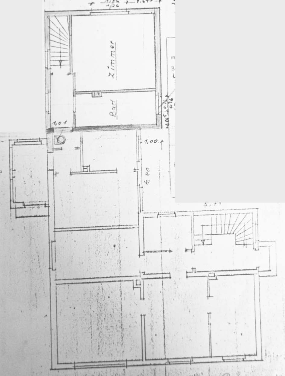 Foto 16 von 18 — Kfz-Stellplatz, Mehrfamilienhaus, 3 Garagen