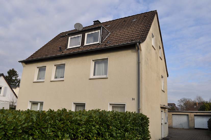 Foto 3 von 18 — Kfz-Stellplatz, Mehrfamilienhaus, 3 Garagen