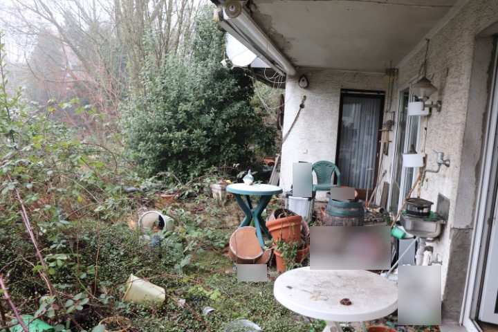 Foto 5 von 50 — Mehrfamilienhaus, Garage
