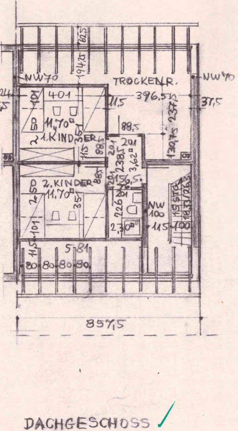 Foto 24 von 25 — Zweifamilienhaus, nebst PKW Doppelgarage, Reihengaragengrundstück