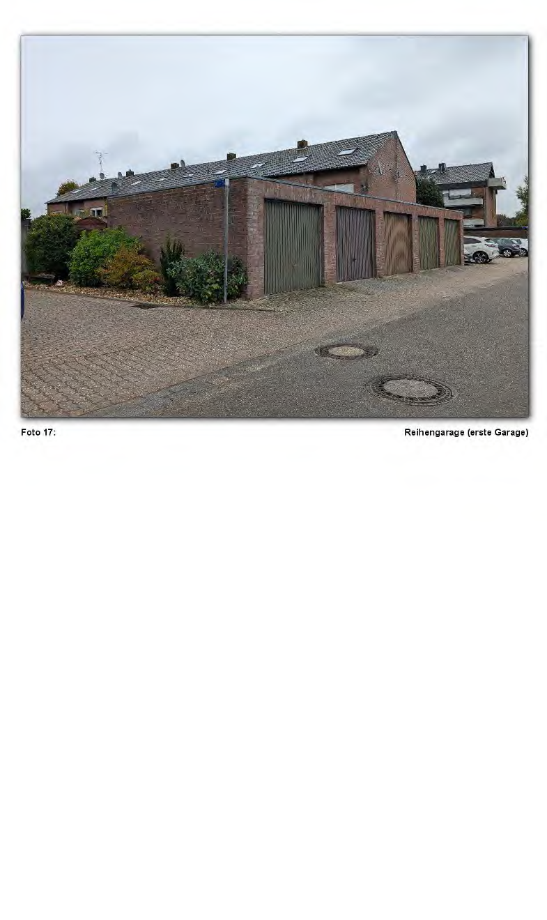 Foto 20 von 25 — Zweifamilienhaus, nebst PKW Doppelgarage, Reihengaragengrundstück