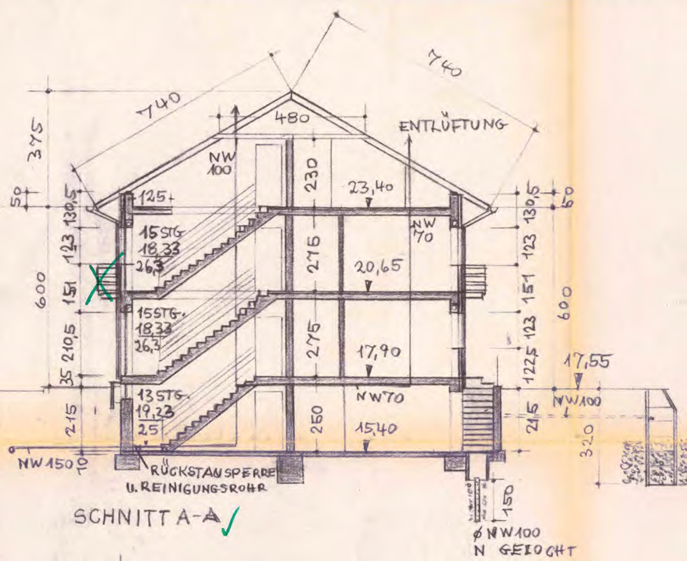 Foto 2 von 25 — Zweifamilienhaus, nebst PKW Doppelgarage, Reihengaragengrundstück