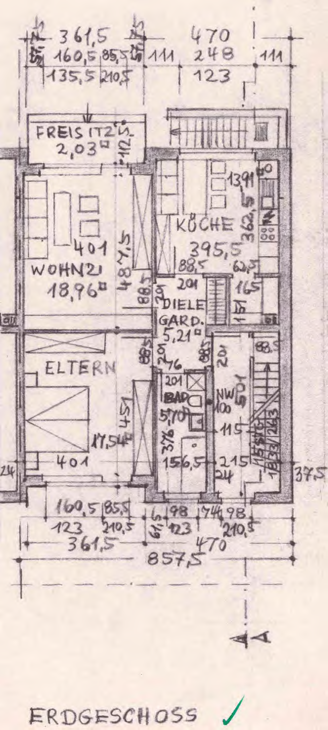 Foto 22 von 25 — Zweifamilienhaus, nebst PKW Doppelgarage, Reihengaragengrundstück