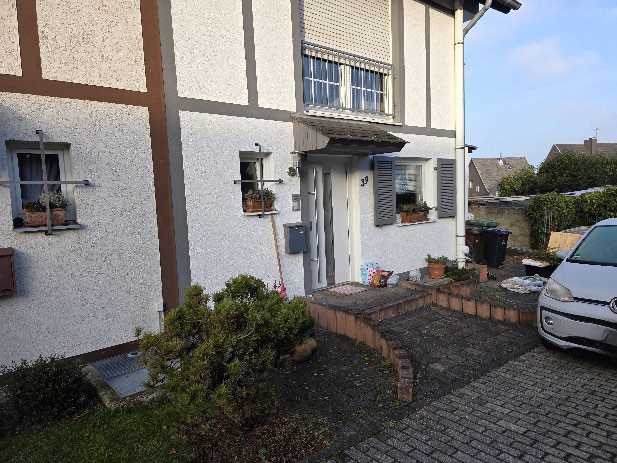 Foto 10 von 10 — Einfamilienhaus, Doppelhaushälfte