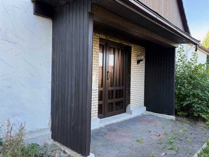 Foto 5 von 7 — Zweifamilienhaus, Garage 2