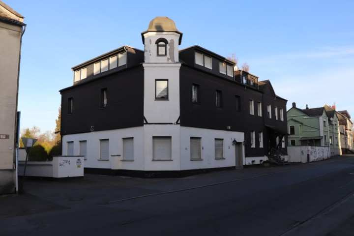 Foto 1 von 54 — Mehrfamilienhaus