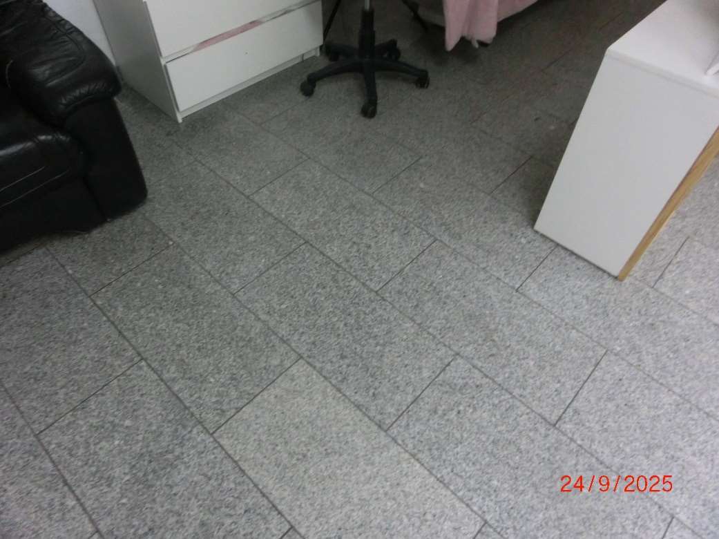 Foto 2 von 16 — Wohn-/Geschäftshaus