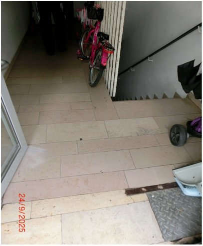 Foto 14 von 16 — Wohn-/Geschäftshaus