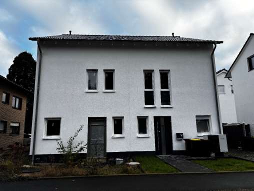 Foto 1 von 13 — Doppelhaushälfte