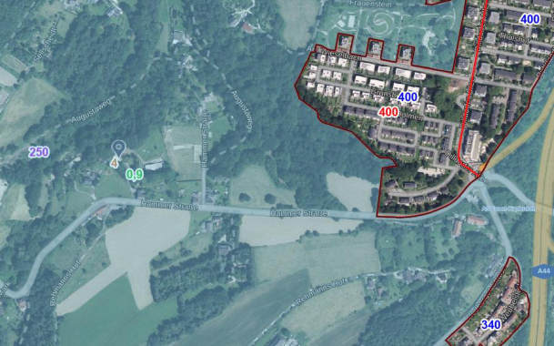 Foto 5 von 13 — Einfamilienhaus, Doppelhaushälfte, unbebautes Grundstück