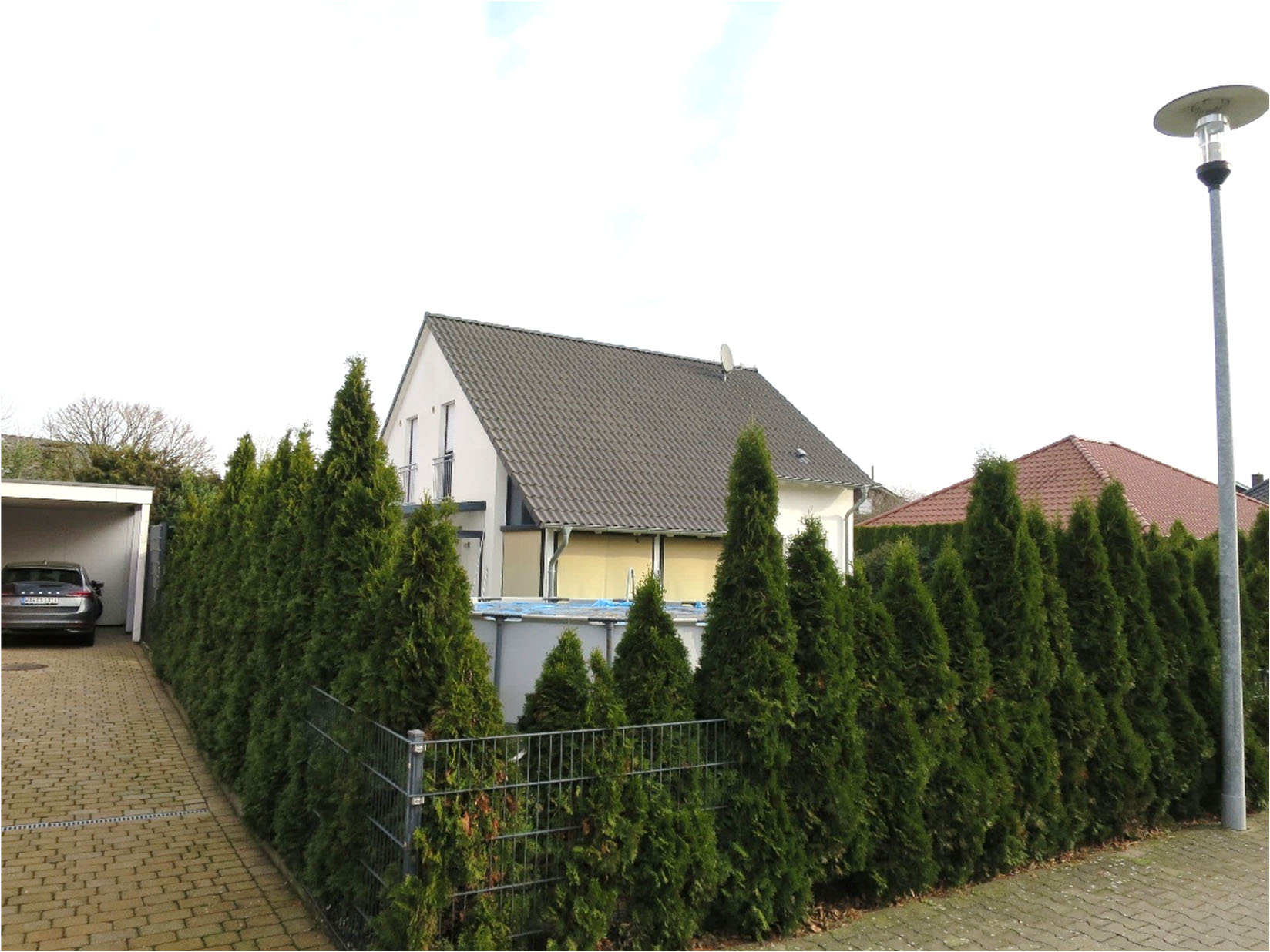 Foto 1 von 7 — Garage, Einfamilienhaus