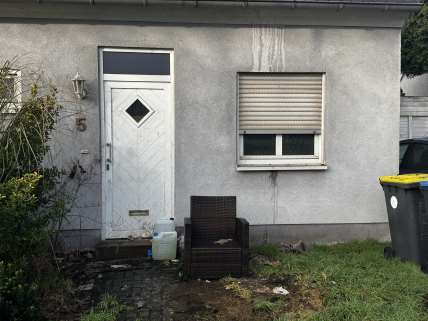 Foto 5 von 14 — Reihenhaus, Garage
