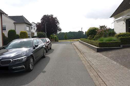 Foto 5 von 34 — Zweifamilienhaus