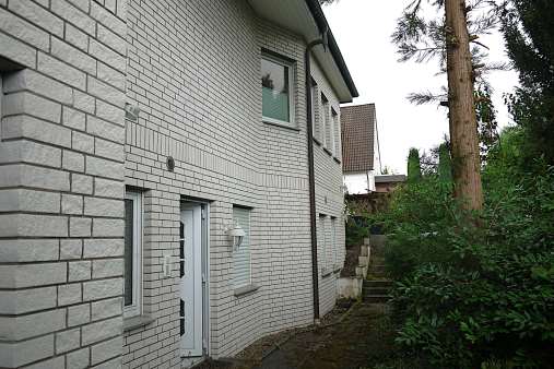 Foto 16 von 34 — Zweifamilienhaus