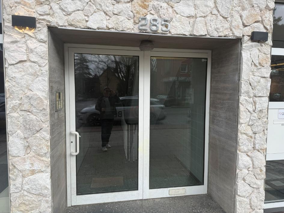 Foto 5 von 22 — Garage, Gewerbeeinheit (z.B. Laden, Büro), Mehrfamilienhaus
