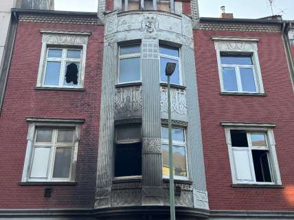 Foto 2 von 10 — Mehrfamilienhaus