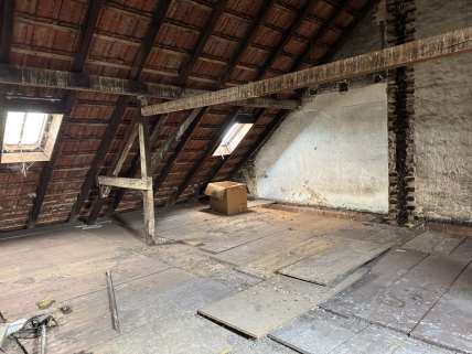 Foto 2 von 7 — Mehrfamilienhaus