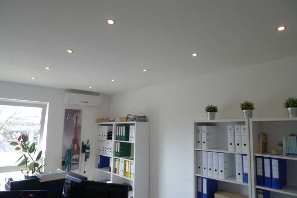 Foto 13 von 38 — gewerblich genutztes Grundstück