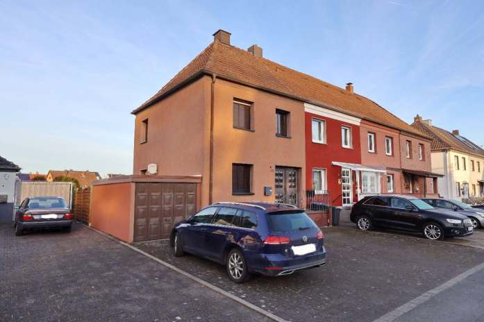 Foto 27 von 45 — Reihenhaus, Garage