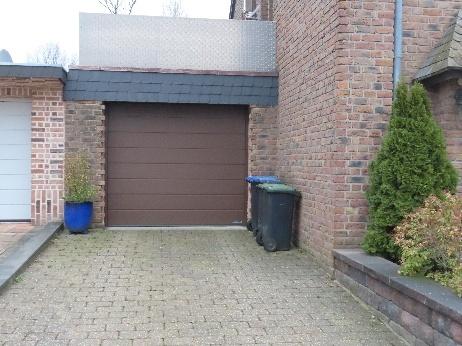Foto 17 von 29 — Zweifamilienhaus, Garage