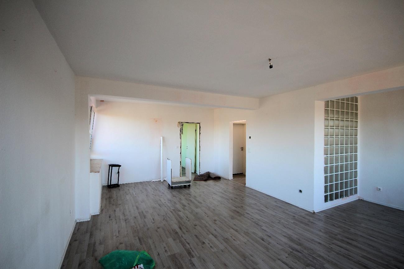Foto 8 von 32 — Kfz-Stellplatz, Eigentumswohnung (1 bis 2 Zimmer)